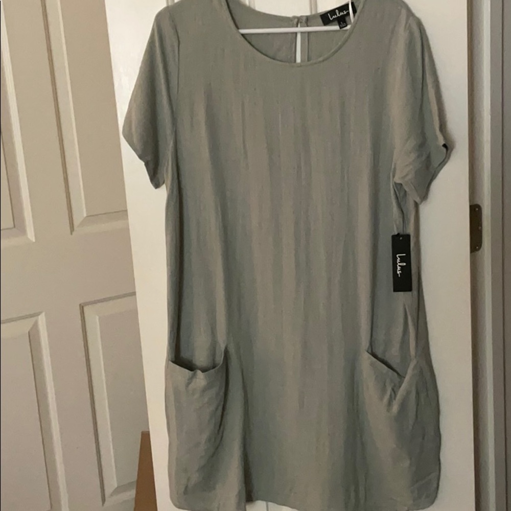 NWT Lulu’s Sage Green Shift Dress with Pockets